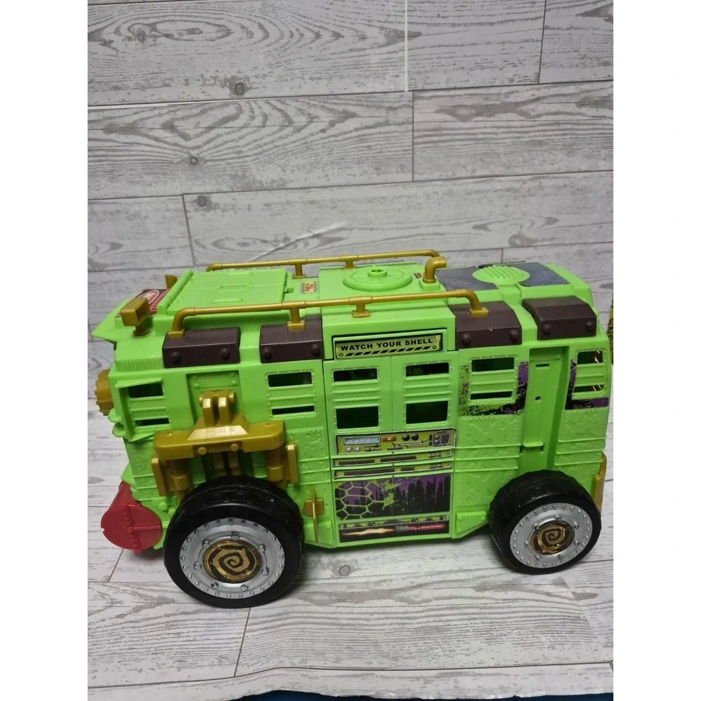 Teenage Mutant Ninja Turtle Command Vehicle